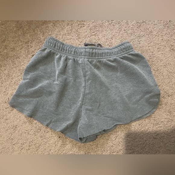 Wild fable grey shorts size large - Picture 3 of 6